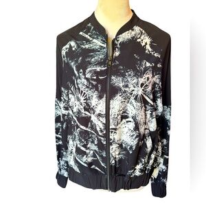 Torrid LoveSick Black and White Palms Bomber Jacket Women’s Size 00 (M/L) EUC